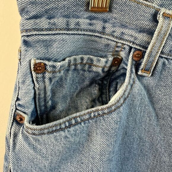 EUC Vintage Levi’s Men’s Jeans - Picture 5 of 10